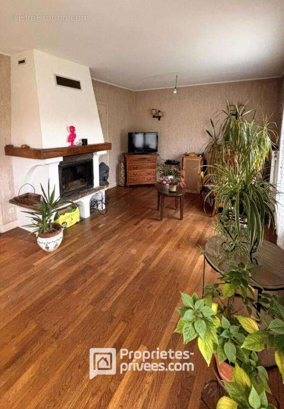 Maison à FRANCHEVILLE