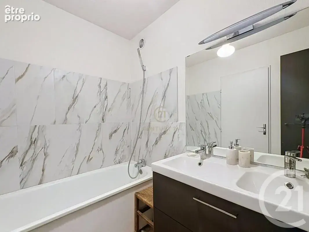 Appartement 5 pièces 122 m² à vendre à Lyon-8e (69008) - photo 6