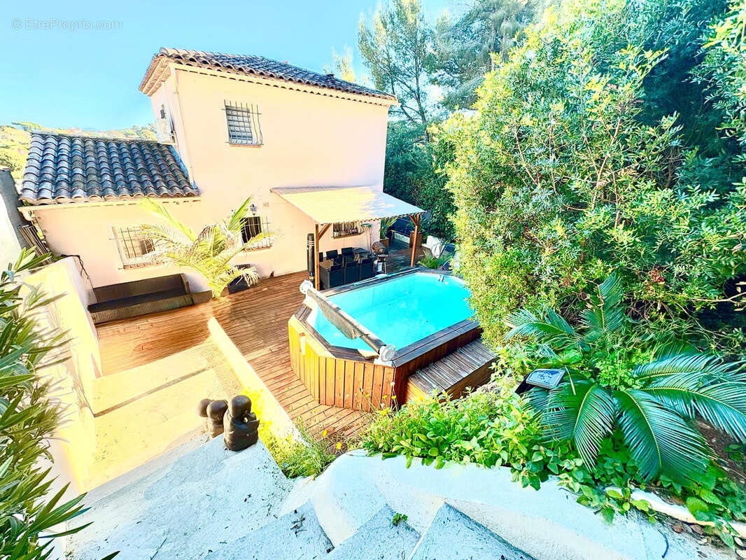 Maison à LA SEYNE-SUR-MER