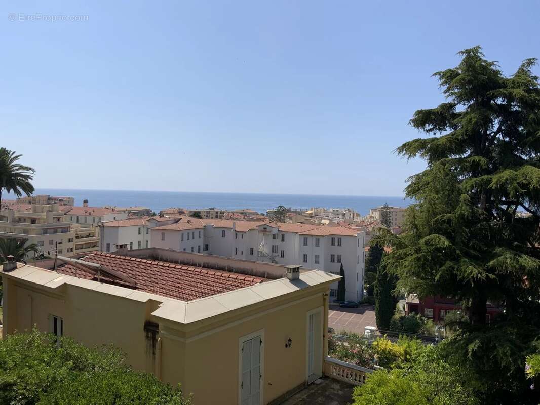 Appartement à MENTON