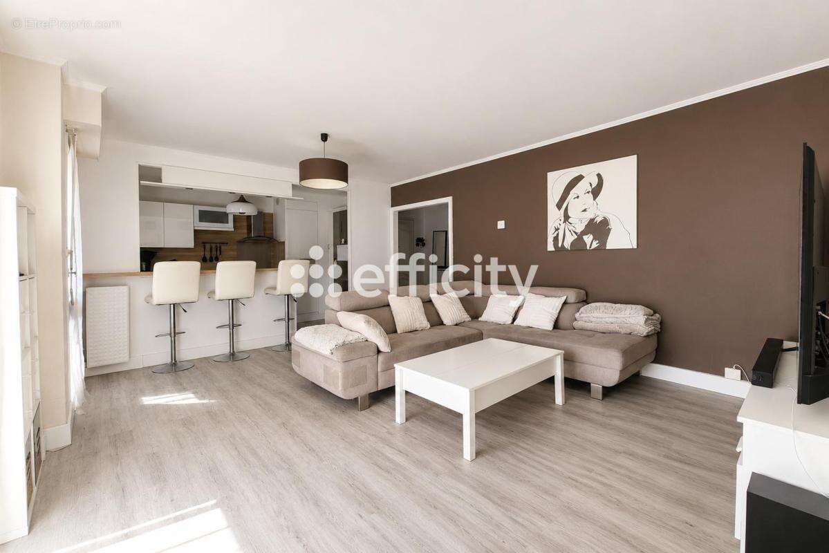 Appartement à MARSEILLE-11E