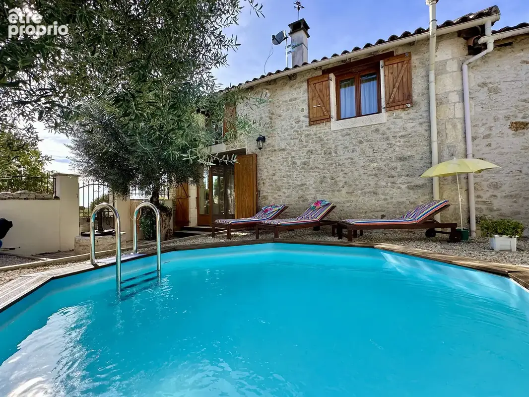 Deux maisons avec piscine, jacuzzi, grande grange et vue sur la campagne - photo 2