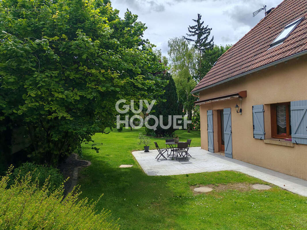 Maison à SAINTE-MAURE
