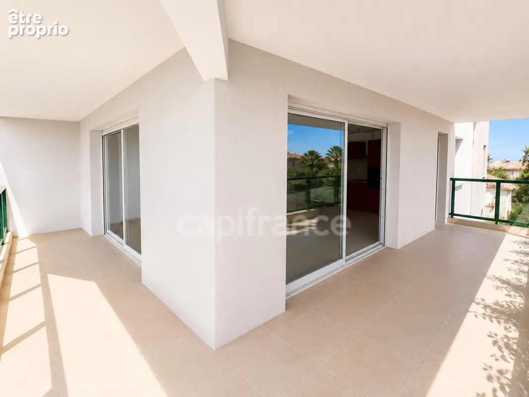 SÉRIGNAN – Grande terrasse, aperçu mer, 2 chambres + bureau et garage - photo 6