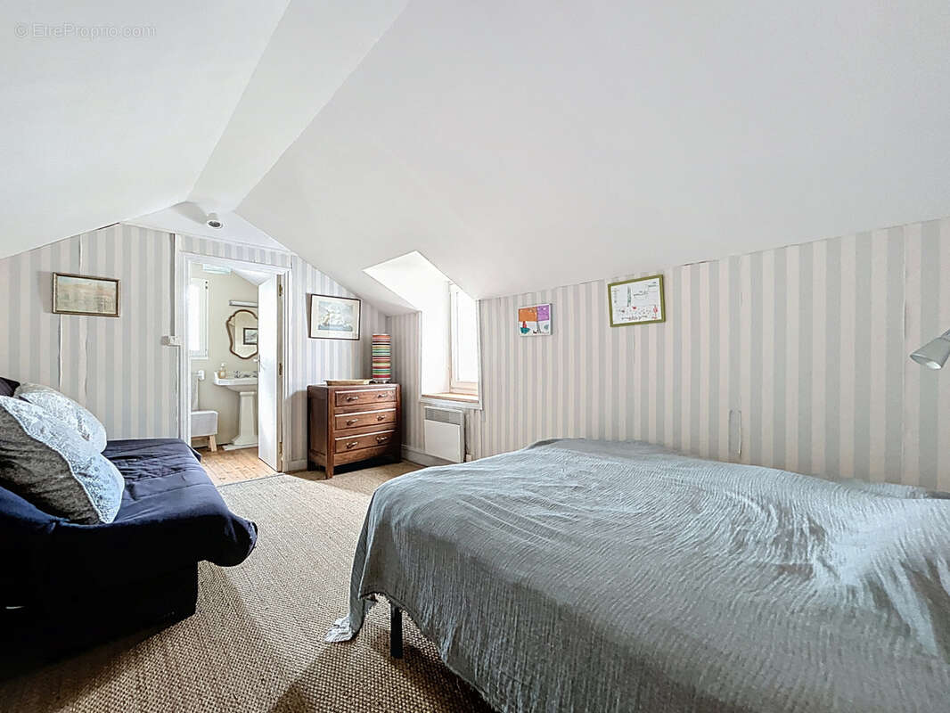 Maison à VIERVILLE-SUR-MER