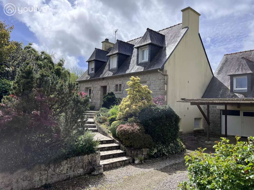 Maison à ERGUE-GABERIC