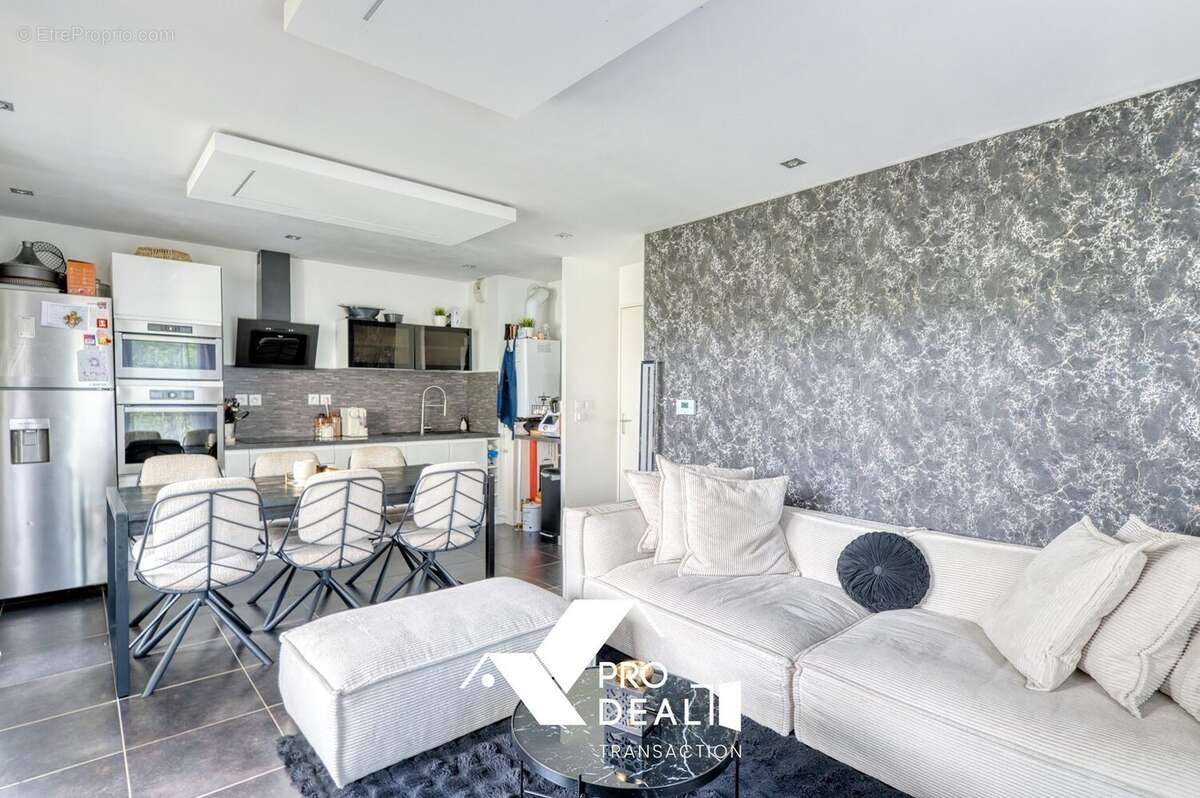 Appartement à SAINT-PRIEST