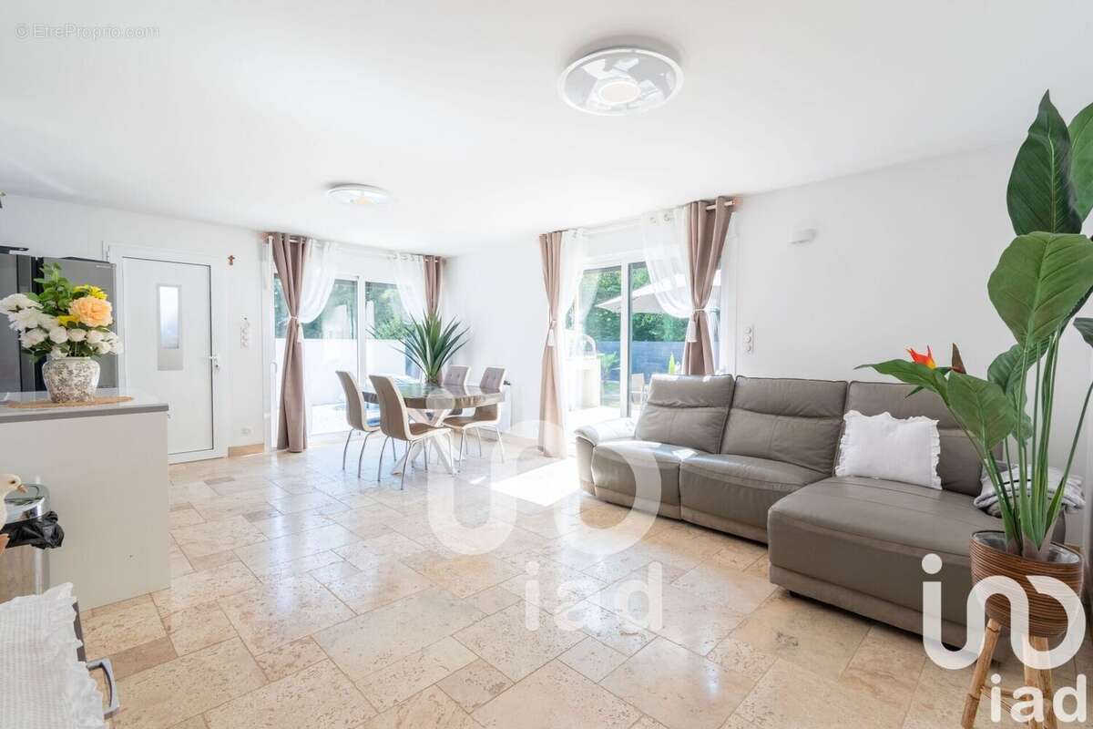 Photo 5 - Maison à EPONE