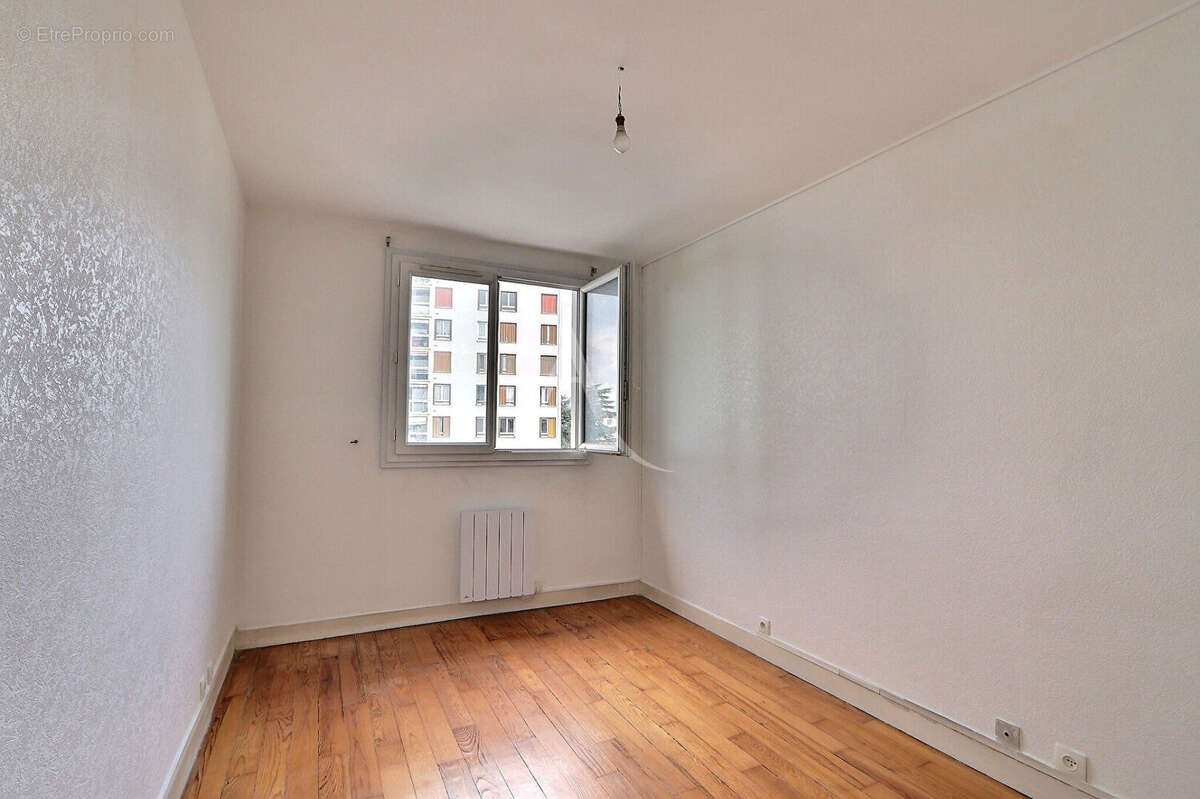 Appartement à AUBERVILLIERS