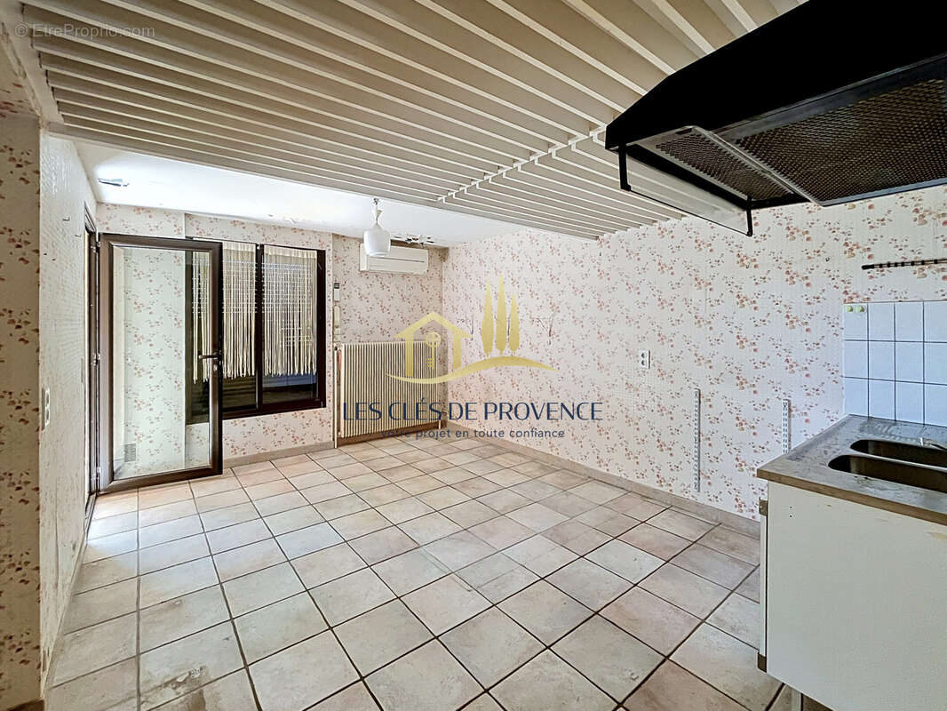 Maison à SAUSSET-LES-PINS