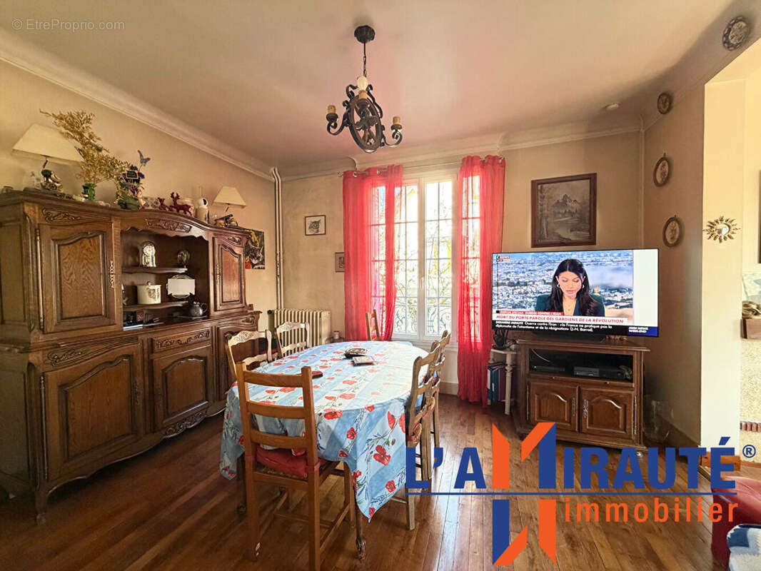 Maison à SARTROUVILLE