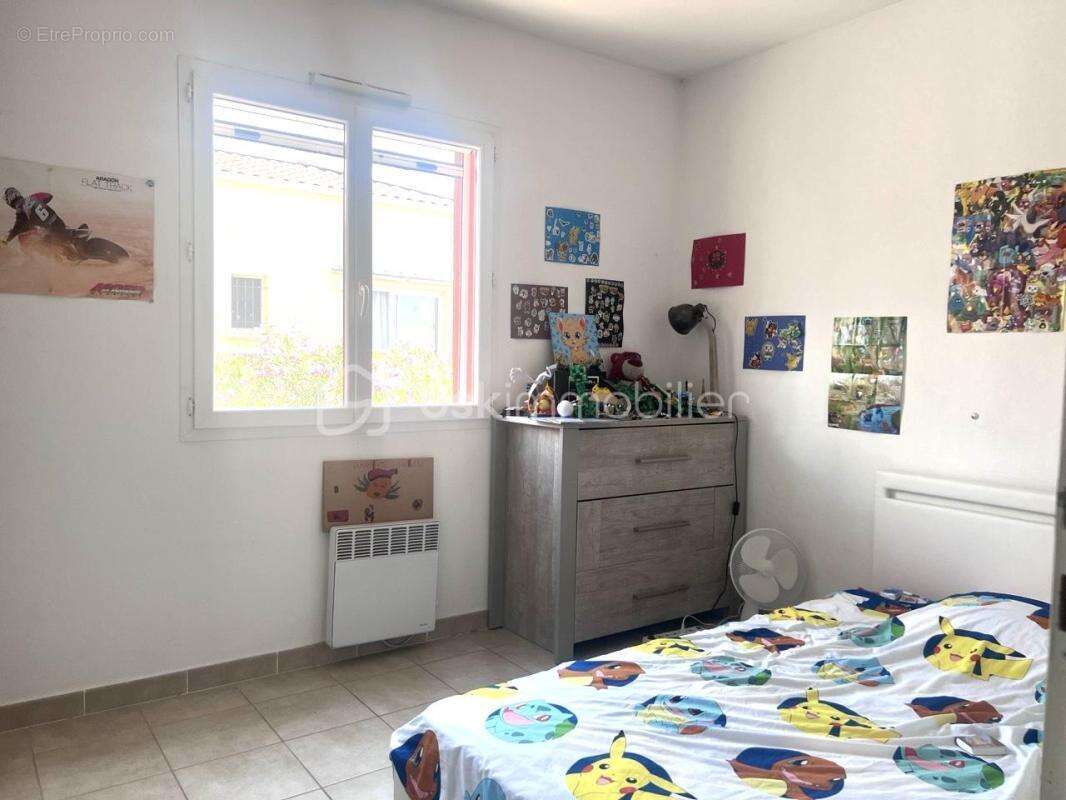 Sur un terrain d'angle de 236 m2, une maison de type 4 en R+1 de 95 m2 - photo 6