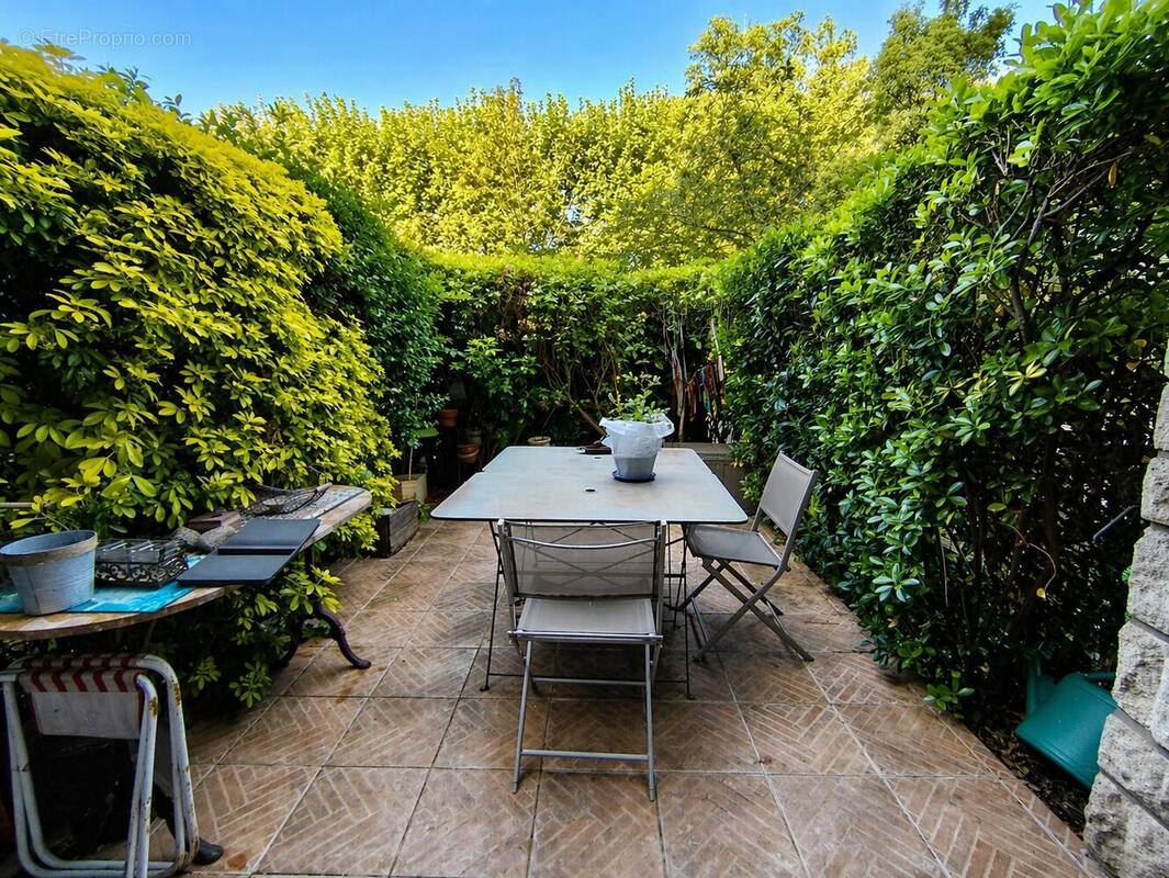 Appartement à MAISONS-ALFORT