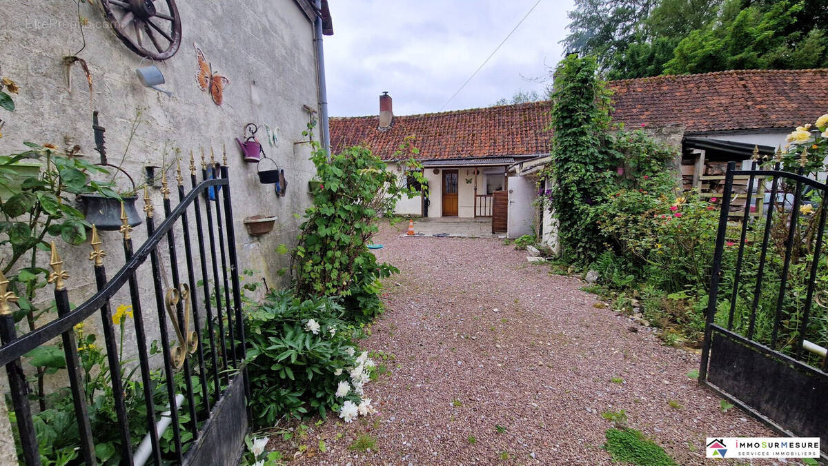 Maison à FROHEN-LE-GRAND