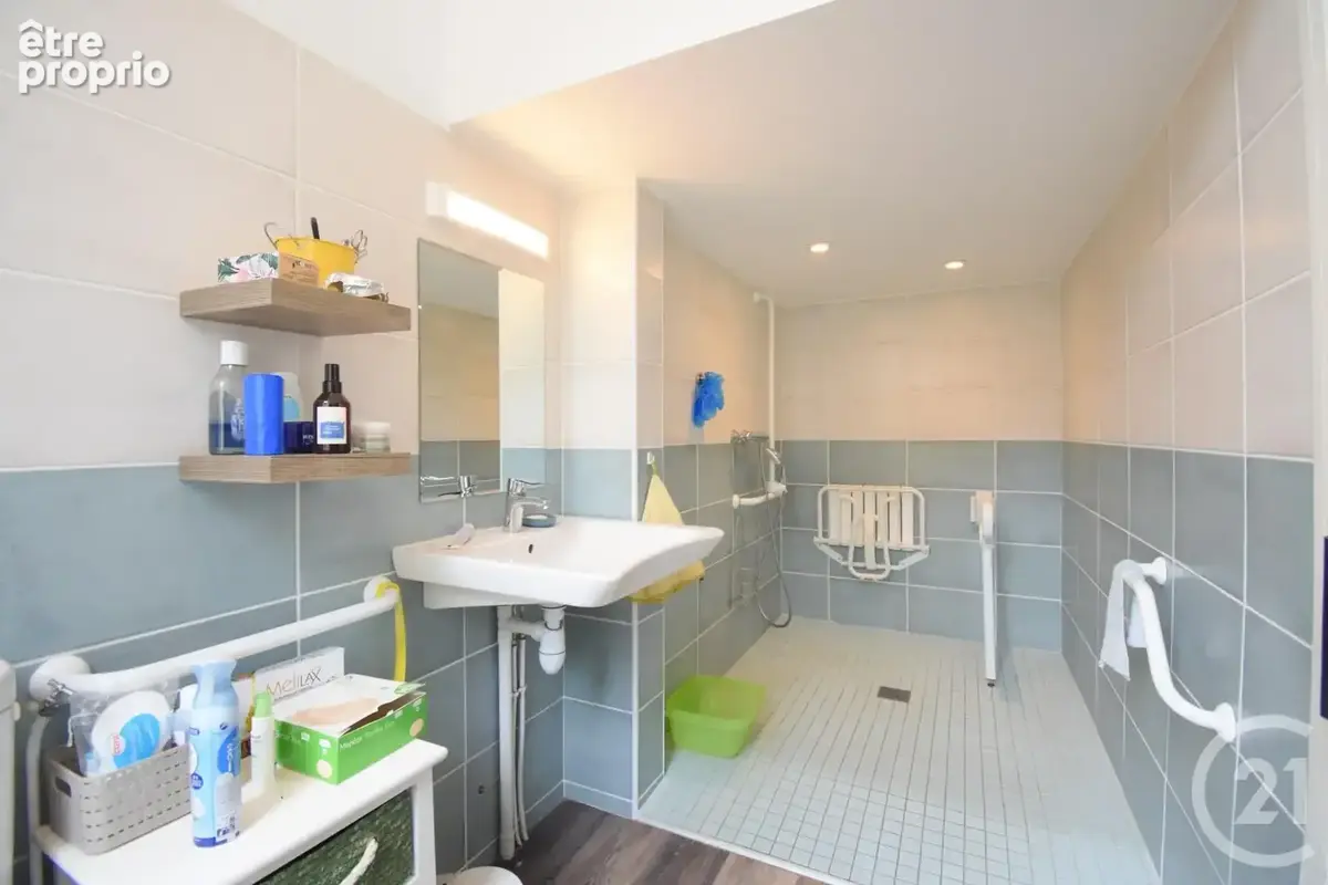 Maison 8 pièces 181 m² à vendre à Saint-Germain-Des-Fosses (03260) - photo 6