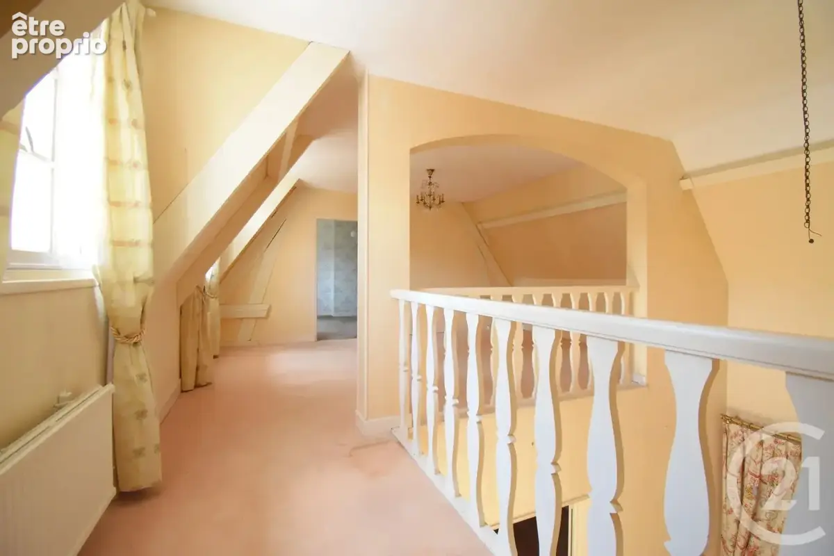 Maison 217 m² à Bellerive-Sur-Allier  - photo 8