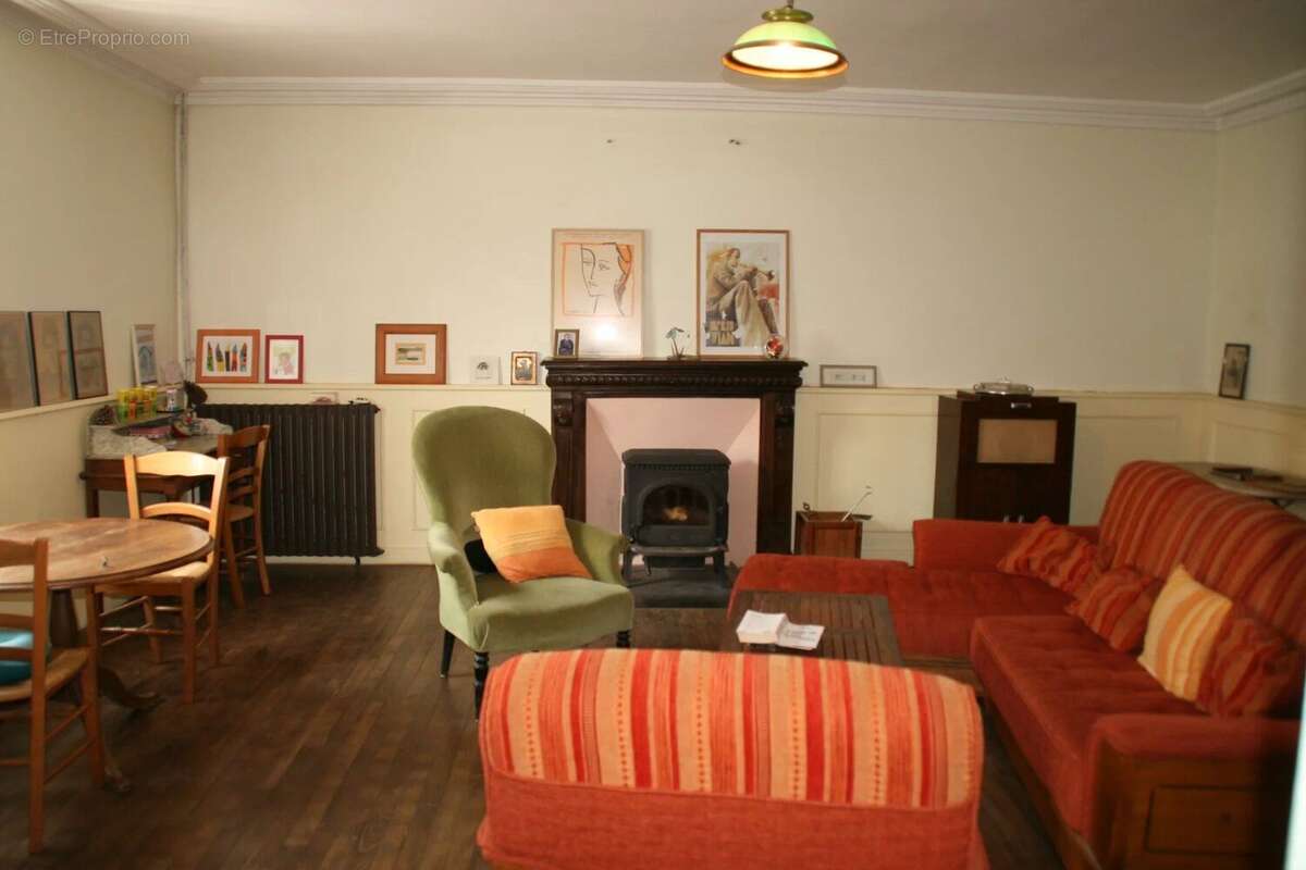 Maison à SAINT-SERVANT