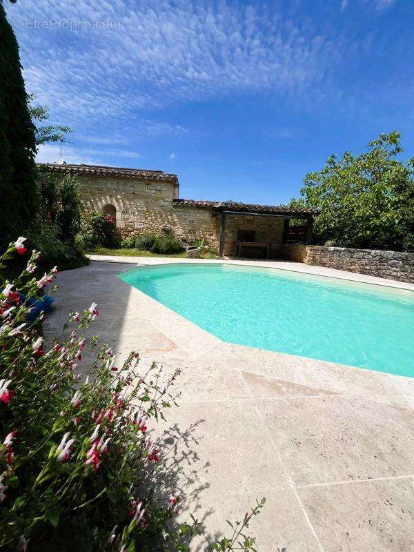 Maison à MONSEMPRON-LIBOS