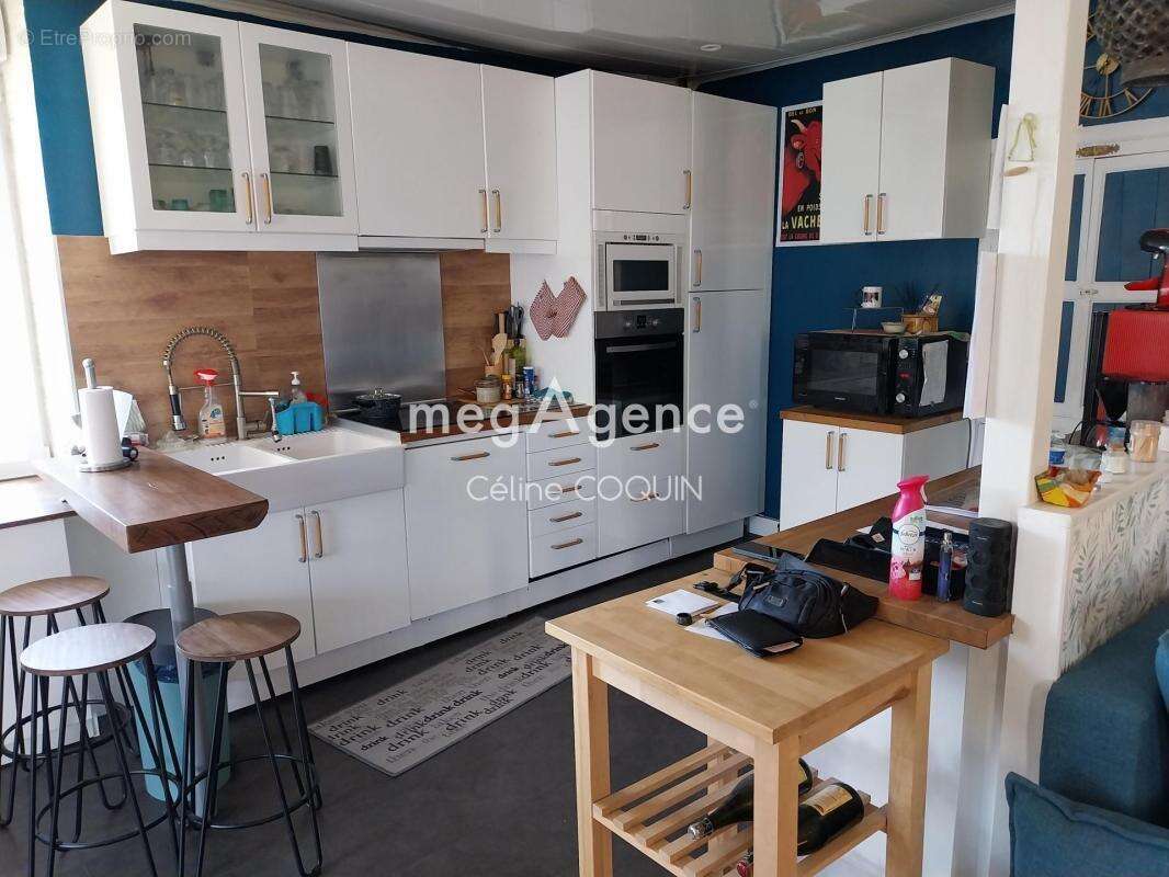 Maison rénovée 85 m² • Jardin • Terrasse • 2 chambres + bureau • À 3 min de Jonzac - photo 3