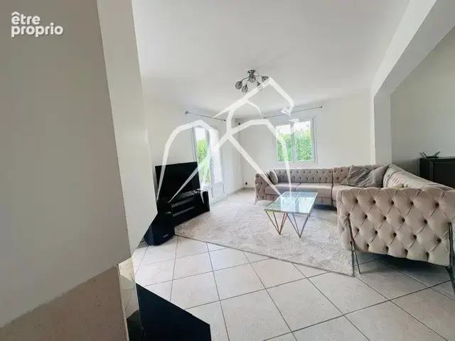 Maison  5 pièces  Bois-l'Évêque  155 m² - photo 2