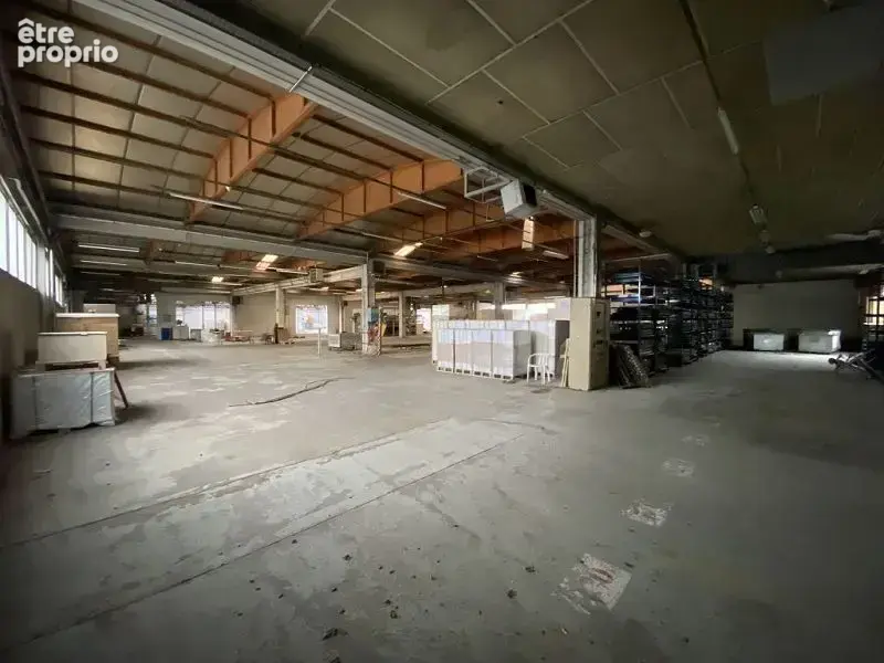 Commerce 5500 m² à Montbrison  - photo 5