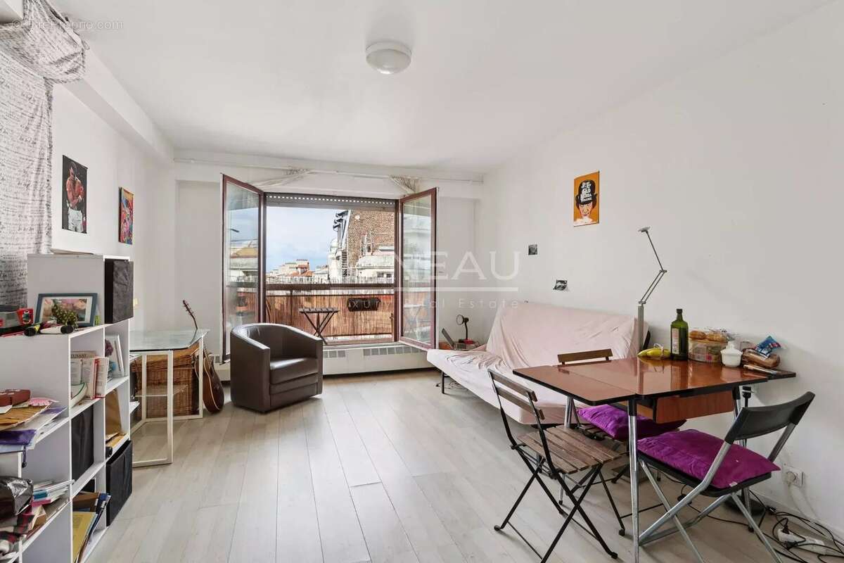 Appartement à PARIS-19E