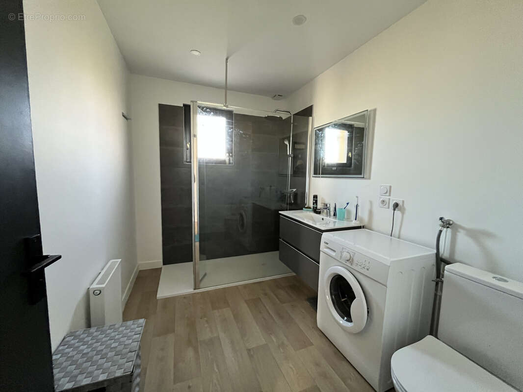 Maison à LA CHAPELLE-SUR-AVEYRON