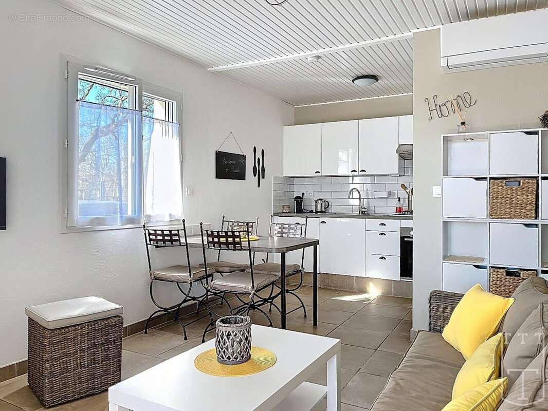 Maison à SAINT-ALBAN-AURIOLLES