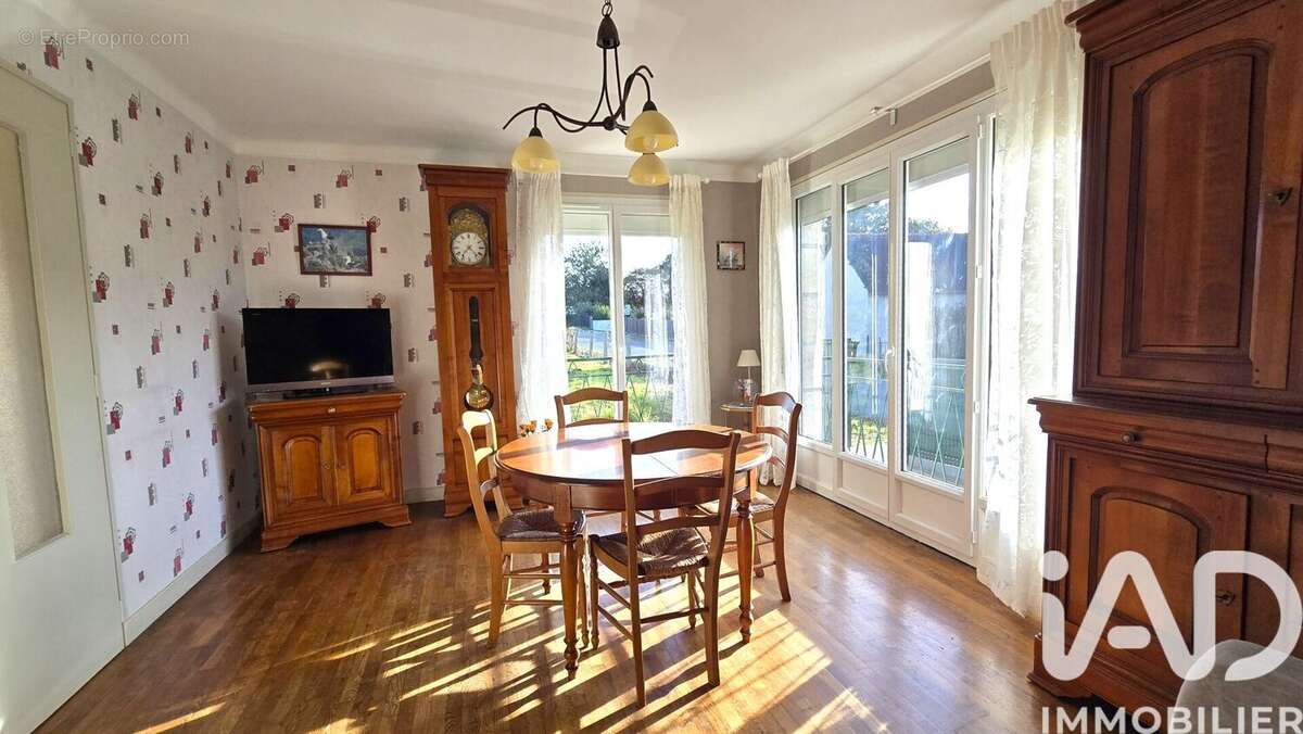 Photo 2 - Maison à COMBOURG