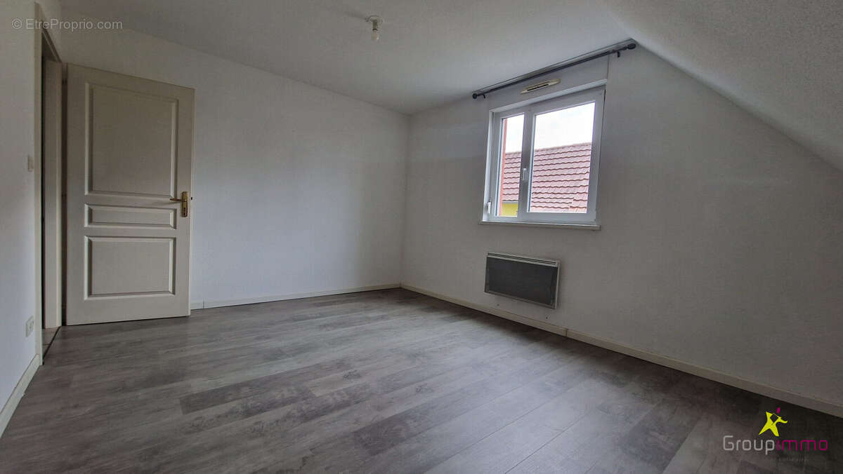 Chambre 1 - Appartement à SCHWEIGHOUSE-SUR-MODER