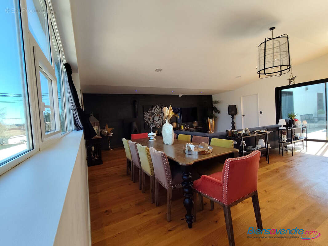 Maison à BUXEROLLES