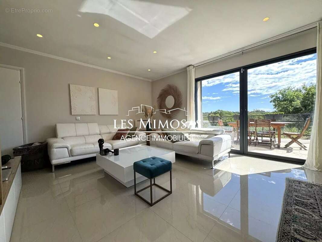 Maison à FREJUS