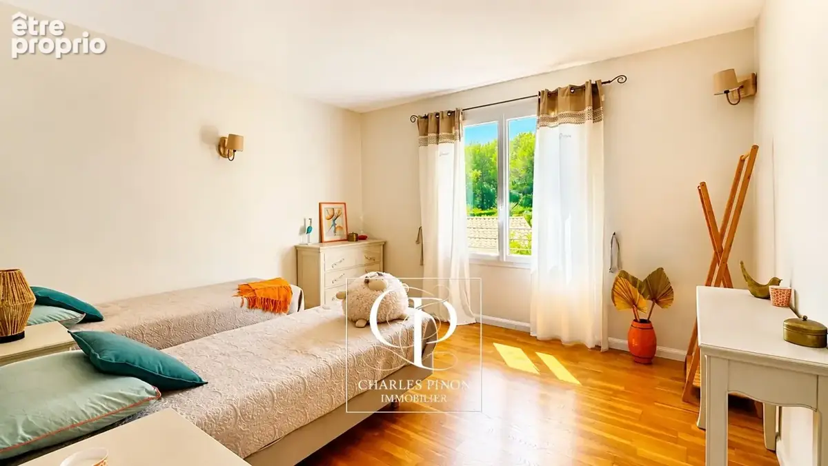 Maison à vendre 8 pièces ROGNES (13) - photo 14
