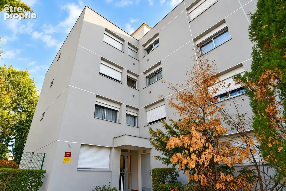  limite le raincy – beau f2 avec jardin privatif !  - photo 1