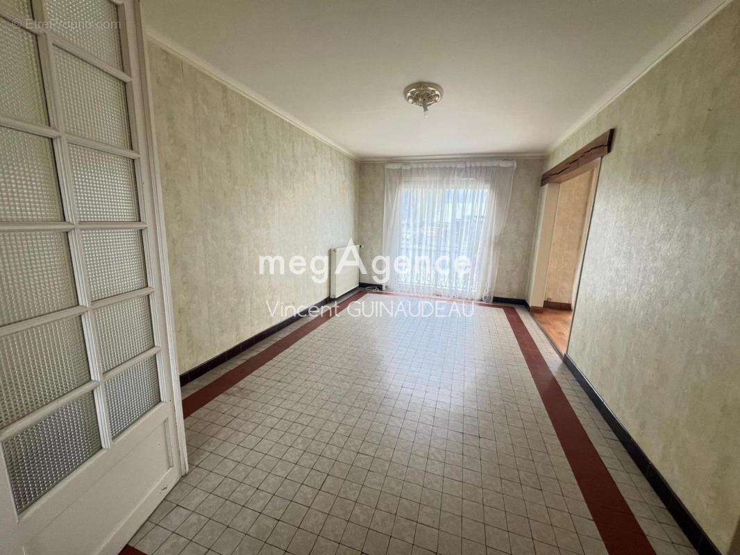 Maison à LA ROMAGNE