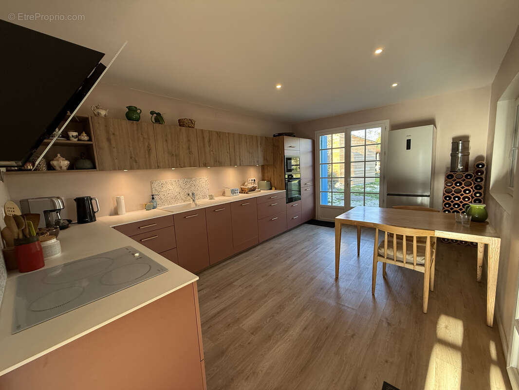Maison à MORTAGNE-SUR-GIRONDE