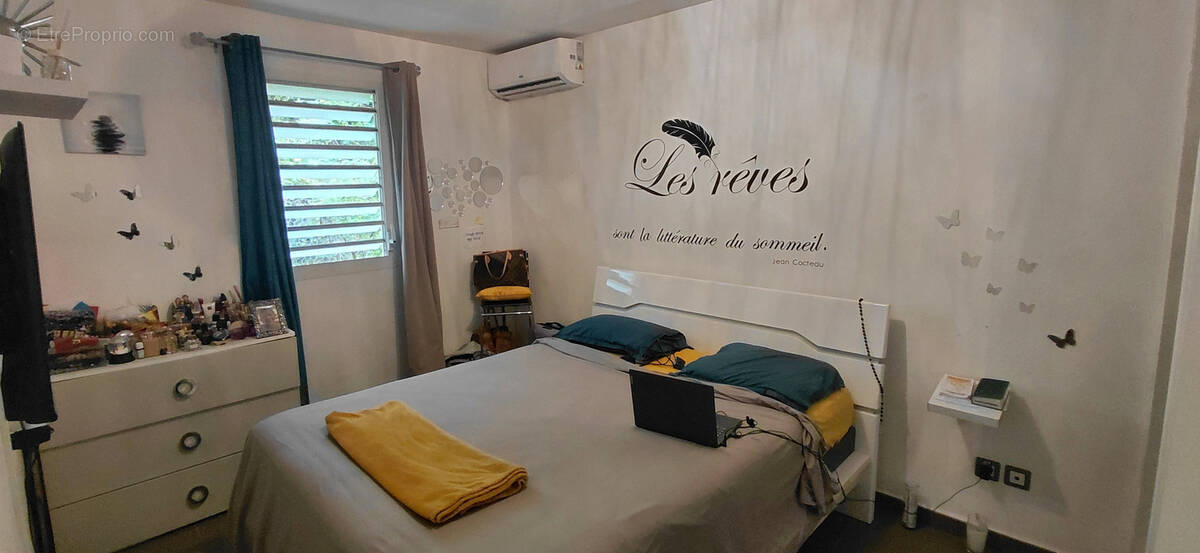 Appartement à LES ABYMES