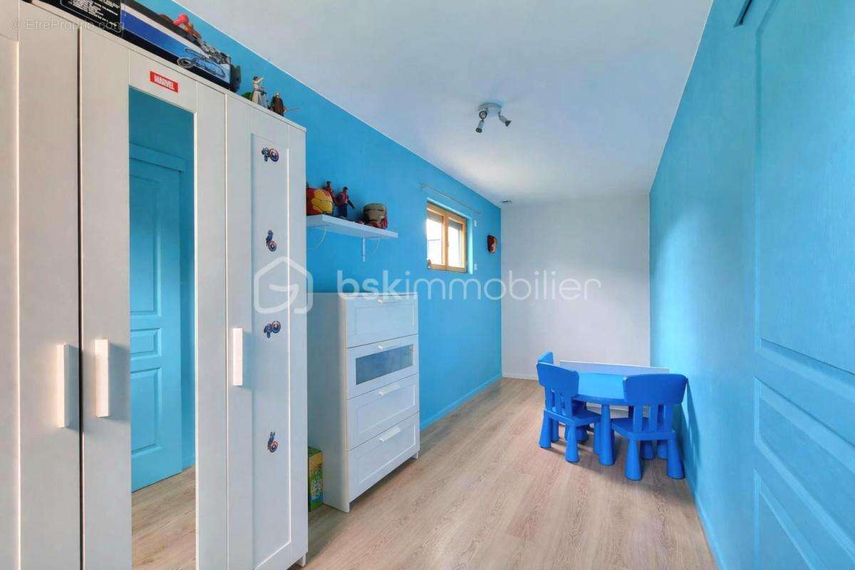 Maison à VERNEUIL-L'ETANG