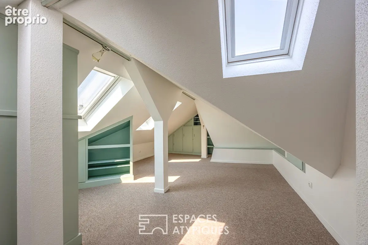 Duplex sous les toits rénové en hyper centre - photo 12