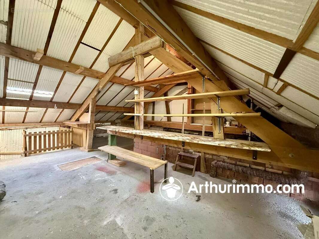 Maison à CHAVANNES-LES-GRANDS