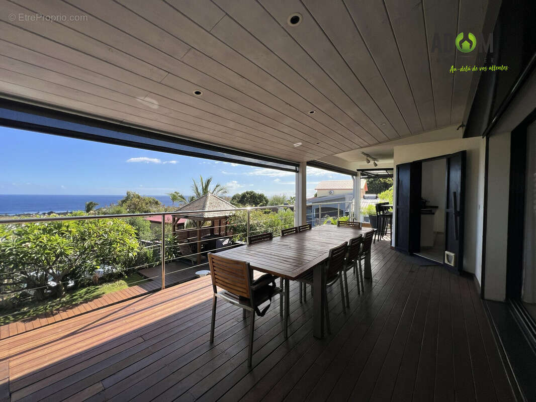 Maison 154 m² à Saint-Leu  - photo 7