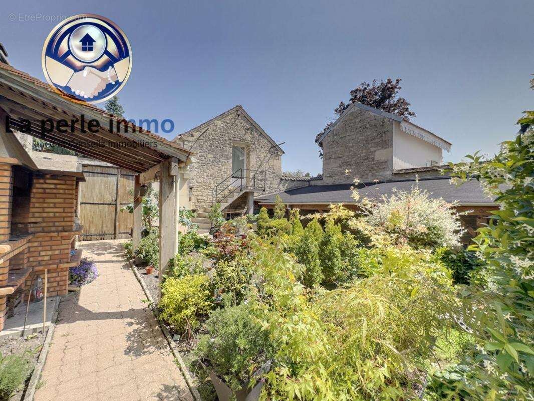 Maison à SAINT-GERVAIS