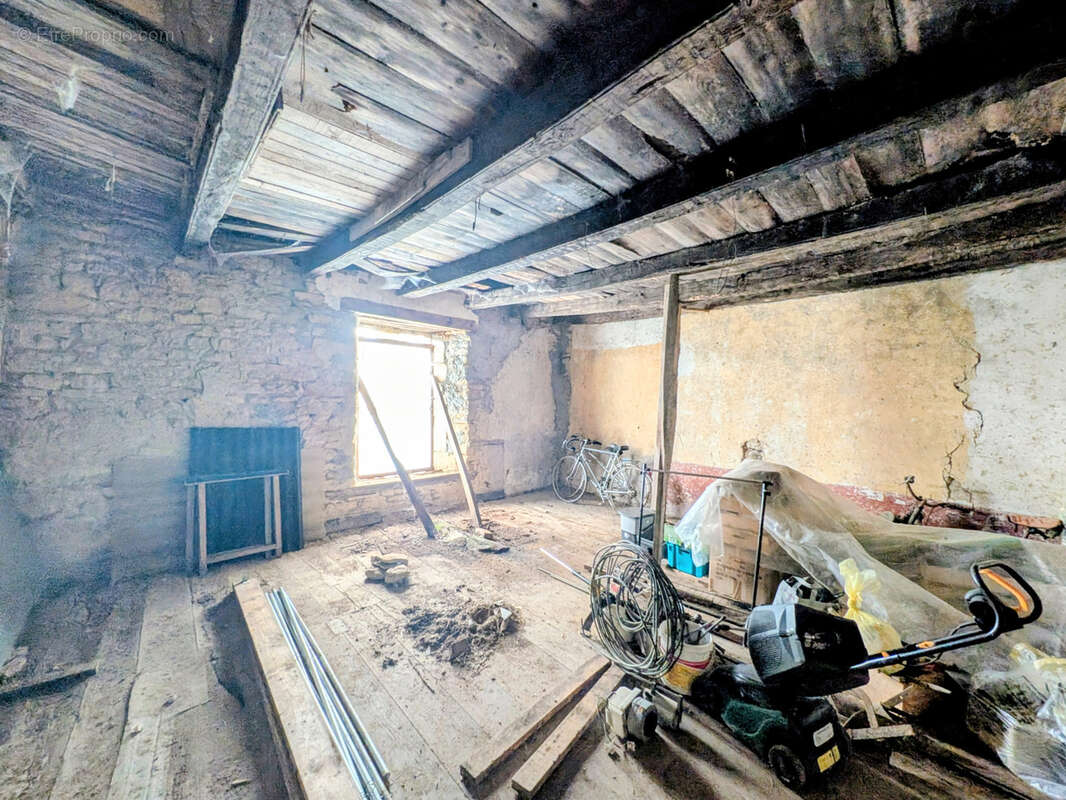 Terrain à CERTILLEUX