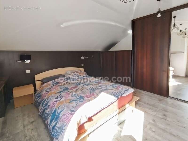 Maison à NEUVILLE-SAINT-AMAND