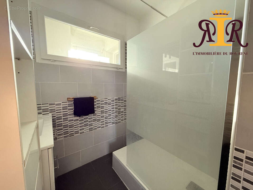 Appartement à PERTUIS