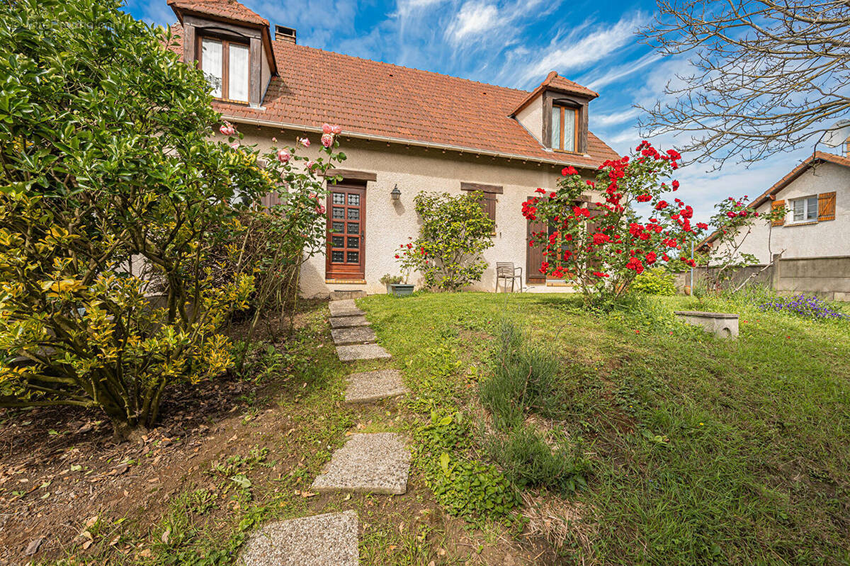 Maison à MONTGERON