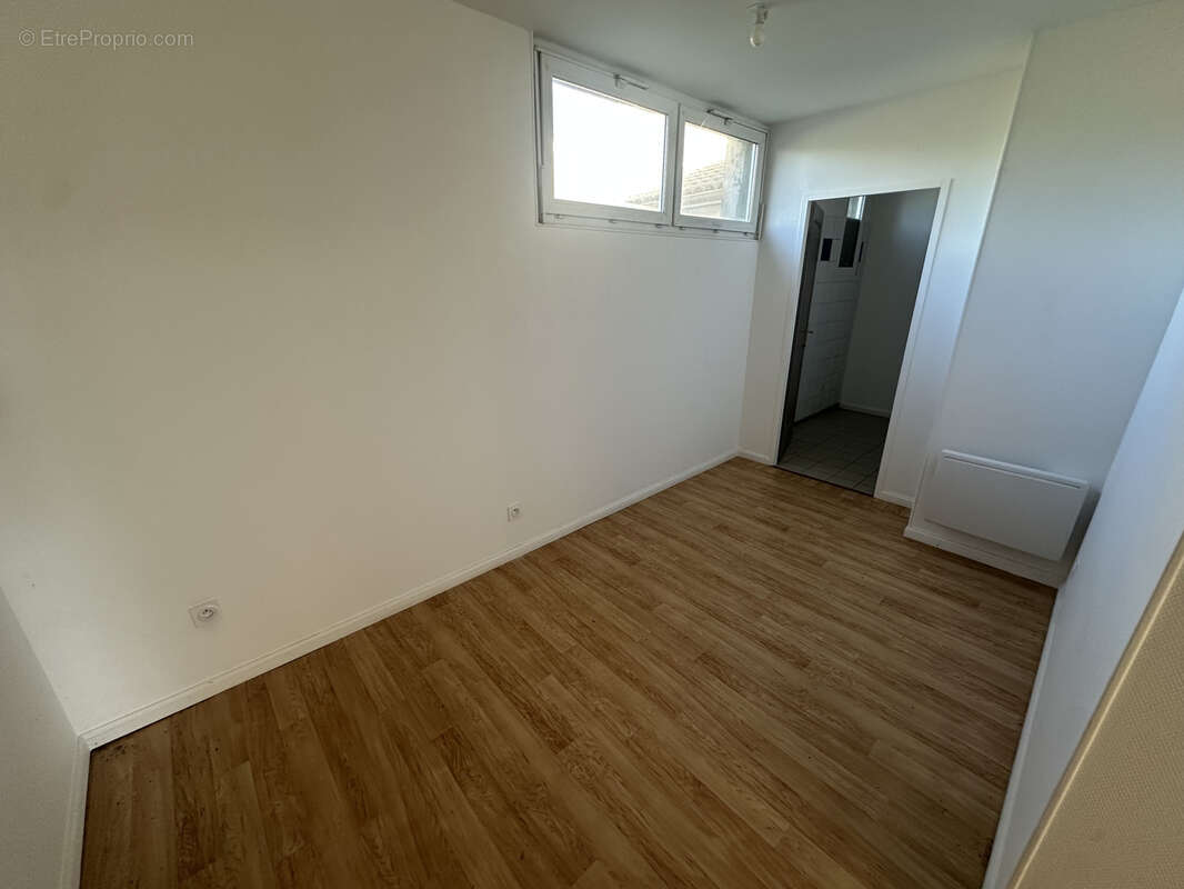 Appartement à VIRAZEIL