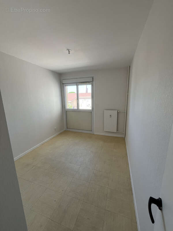 Appartement à PORT-DE-BOUC