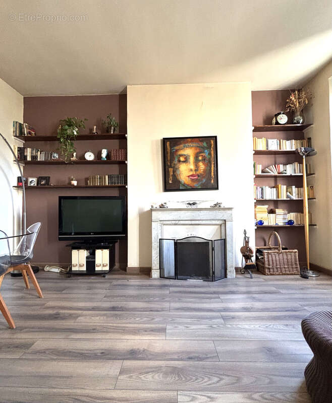 Appartement à MARSEILLE-6E