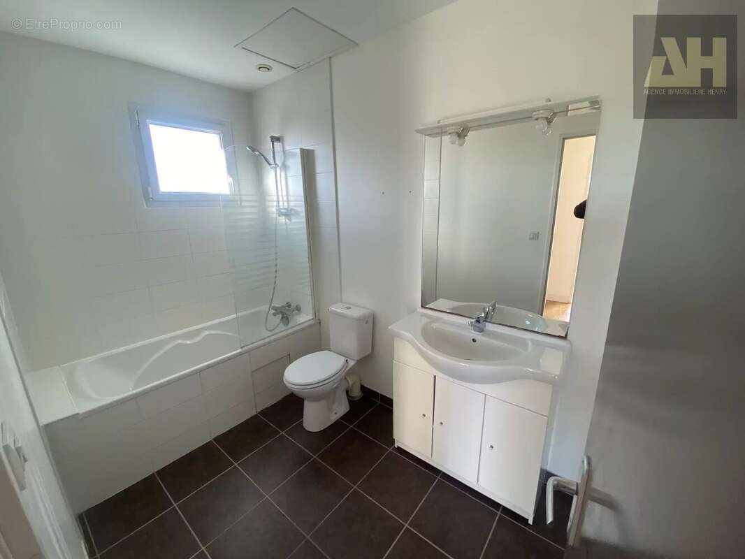 Maison à PLOUGONVELIN